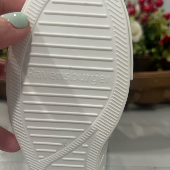 American Style Sneaker 108 pc 3-D 8.4X3X4 Ravensburger Puzzle PREOWNED - Picture 6 of 8